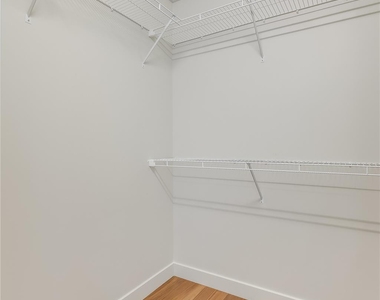 44 East Ave - Photo Thumbnail 14