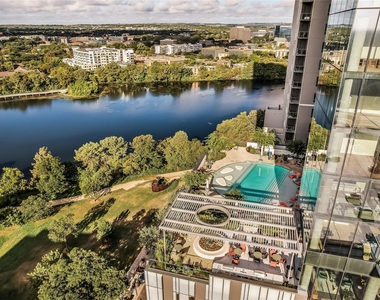 44 East Ave - Photo Thumbnail 17