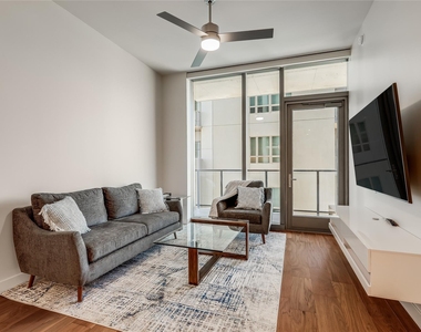 44 East Ave - Photo Thumbnail 9