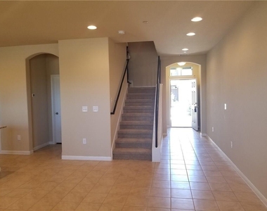 2880 Donnell Dr - Photo Thumbnail 15