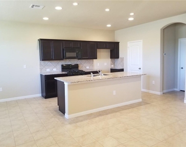 2880 Donnell Dr - Photo Thumbnail 3