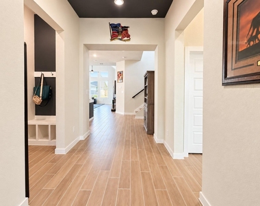 3735 Canby Oak Blf - Photo Thumbnail 2