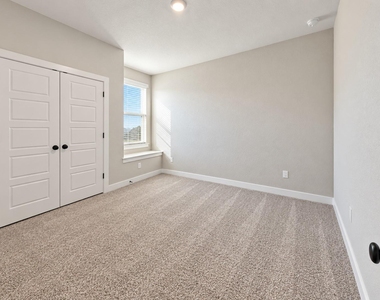 3735 Canby Oak Blf - Photo Thumbnail 15