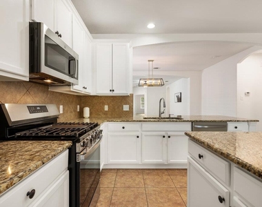 11744 Easy St - Photo Thumbnail 20