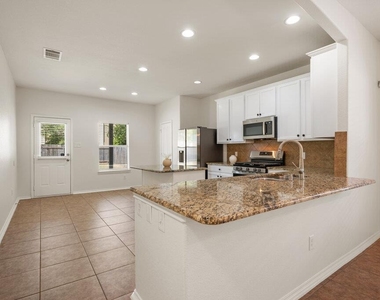 11744 Easy St - Photo Thumbnail 14