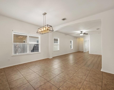11744 Easy St - Photo Thumbnail 13