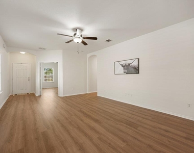 11744 Easy St - Photo Thumbnail 8