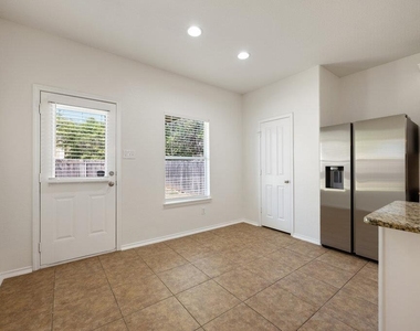 11744 Easy St - Photo Thumbnail 24