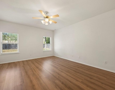 11744 Easy St - Photo Thumbnail 28