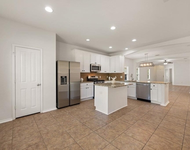 11744 Easy St - Photo Thumbnail 22