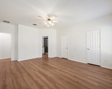 11744 Easy St - Photo Thumbnail 26