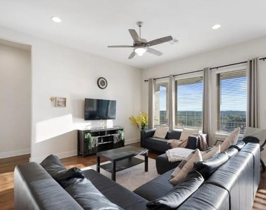 344 Pisa Ln - Photo Thumbnail 10