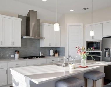 344 Pisa Ln - Photo Thumbnail 4