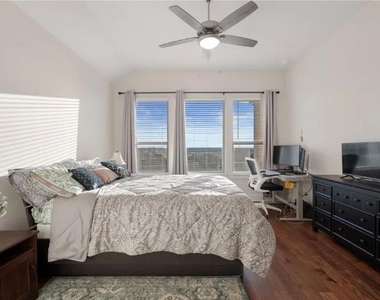 344 Pisa Ln - Photo Thumbnail 25