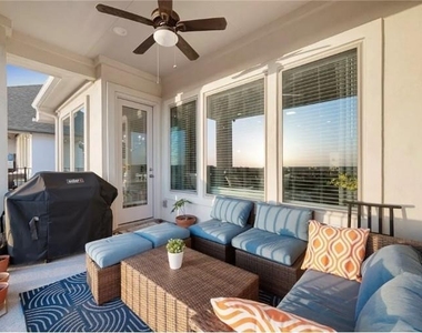 344 Pisa Ln - Photo Thumbnail 34