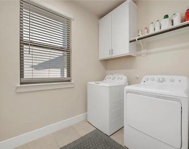 344 Pisa Ln - Photo Thumbnail 19