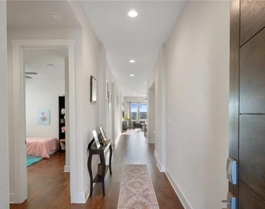 344 Pisa Ln - Photo Thumbnail 7
