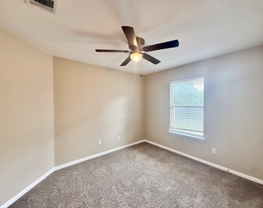 149 Crizer Ct - Photo Thumbnail 17