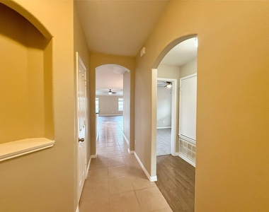 149 Crizer Ct - Photo Thumbnail 1