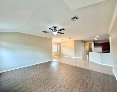 149 Crizer Ct - Photo Thumbnail 6