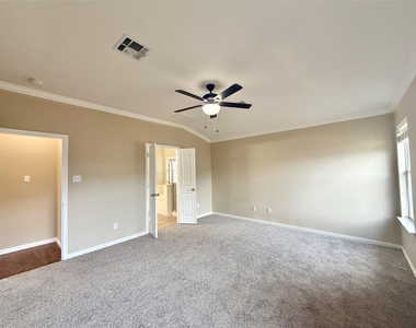 149 Crizer Ct - Photo Thumbnail 8