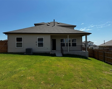 115 Bethpage Dr - Photo Thumbnail 31