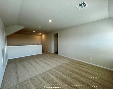 115 Bethpage Dr - Photo Thumbnail 20