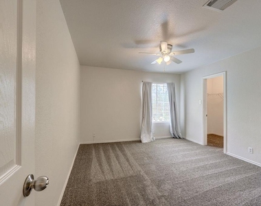 16608 Shipshaw River Dr - Photo Thumbnail 31