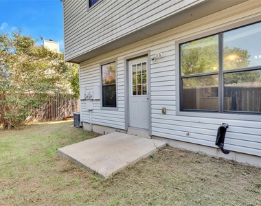 8806 Springmail Cir - Photo Thumbnail 22