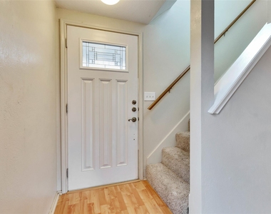 8806 Springmail Cir - Photo Thumbnail 8