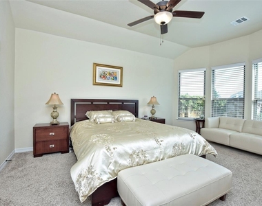 912 Paseo De Castana Way - Photo Thumbnail 17