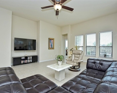 912 Paseo De Castana Way - Photo Thumbnail 28