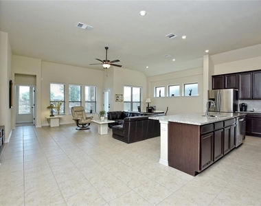 912 Paseo De Castana Way - Photo Thumbnail 25