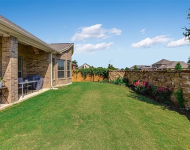 912 Paseo De Castana Way - Photo Thumbnail 7
