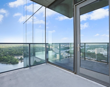 44 East Ave - Photo Thumbnail 11