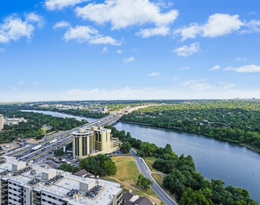 44 East Ave - Photo Thumbnail 21