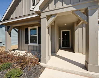 1806 Windsor Blvd - Photo Thumbnail 1