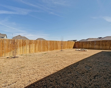 1806 Windsor Blvd - Photo Thumbnail 23