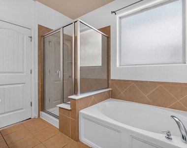 2627 Garlic Creek Dr - Photo Thumbnail 15