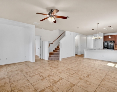 2627 Garlic Creek Dr - Photo Thumbnail 7