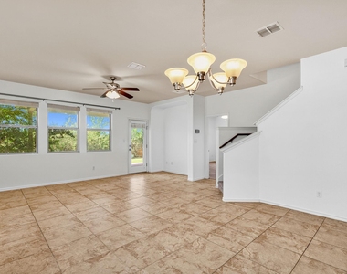 2627 Garlic Creek Dr - Photo Thumbnail 10