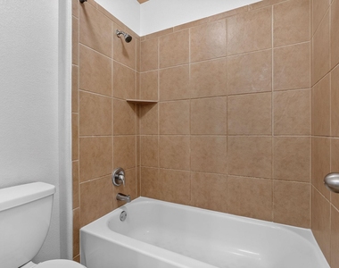 2627 Garlic Creek Dr - Photo Thumbnail 29