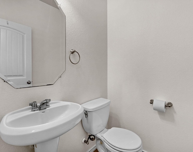2627 Garlic Creek Dr - Photo Thumbnail 19