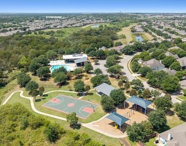 2627 Garlic Creek Dr - Photo Thumbnail 39