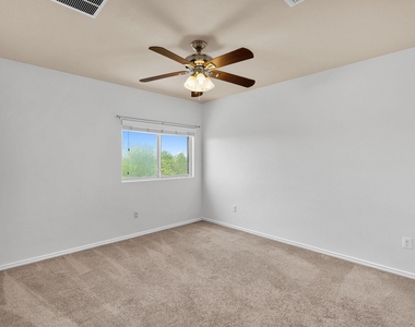2627 Garlic Creek Dr - Photo Thumbnail 25