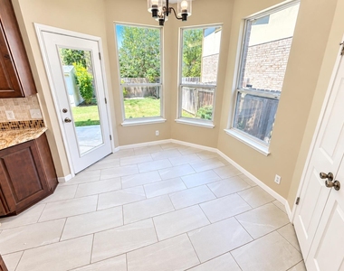 16827 Tortoise St - Photo Thumbnail 5