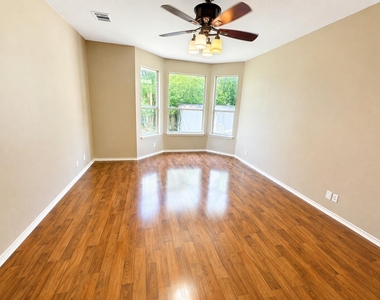 16827 Tortoise St - Photo Thumbnail 7