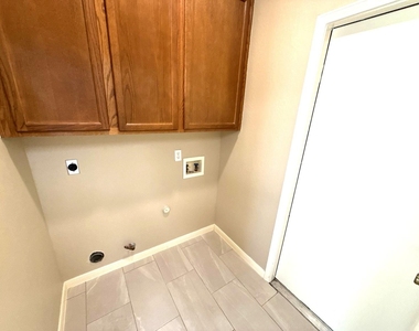 16827 Tortoise St - Photo Thumbnail 19