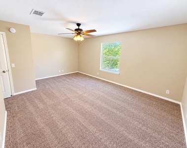 16827 Tortoise St - Photo Thumbnail 18