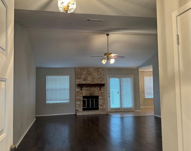 11715 Birchbark St - Photo Thumbnail 3